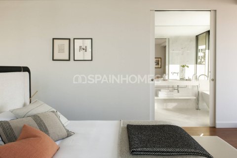 3 bedrooms apartment for sale in Barcelona, Catalonia, Spain № 1057 - photo 11