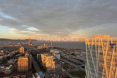 3 bedrooms apartment for sale in Barcelona, Catalonia, Spain № 1057 - photo 2