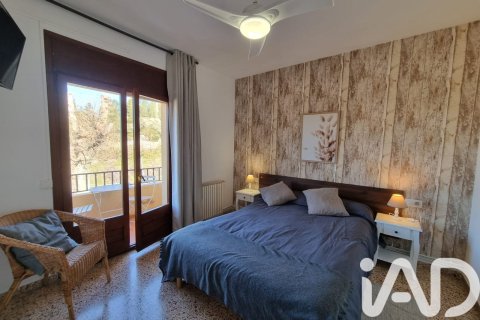 Propiedad comercial de 981 m² en venta en Tivissa, Tarragona, Cataluña, Spain № 7497 - foto 15