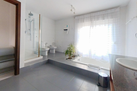 5 bedrooms house for sale in Coma-Ruga, Tarragona, Catalonia, Spain № 3650 - photo 24