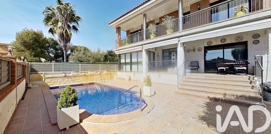 5 chambres house à vendre à Calafell, Tarragona, Catalonia, Spain № 7478