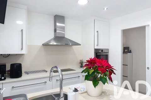 3 chambres apartment à vendre à Vilanova i la Geltru, Barcelona, Catalonia, Spain № 7476 - photo 3