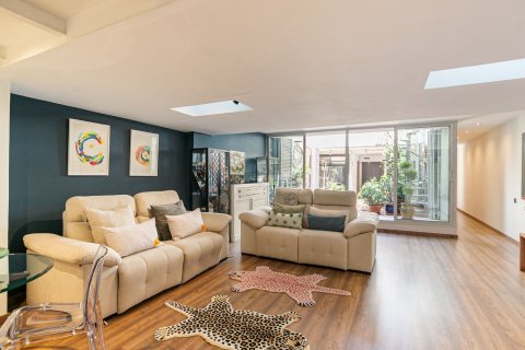 3 bedrooms apartment for sale in Barcelona, Catalonia, Spain № 1507 - photo 5