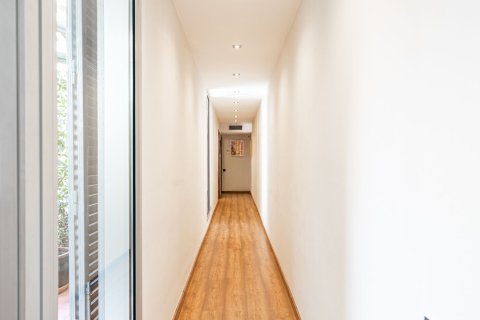 3 bedrooms apartment for sale in Barcelona, Catalonia, Spain № 1507 - photo 13