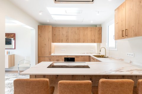 4 bedrooms apartment for sale in Barcelona, Catalonia, Spain № 1501 - photo 9