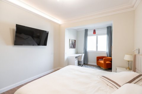 4 bedrooms apartment for sale in Barcelona, Catalonia, Spain № 1501 - photo 12