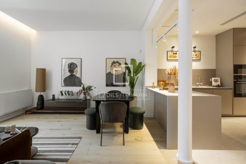 2 bedrooms apartment for sale in Barcelona, Catalonia, Spain № 4422 - photo 11