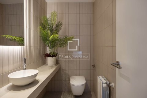 2 bedrooms apartment for sale in Barcelona, Catalonia, Spain № 4422 - photo 18