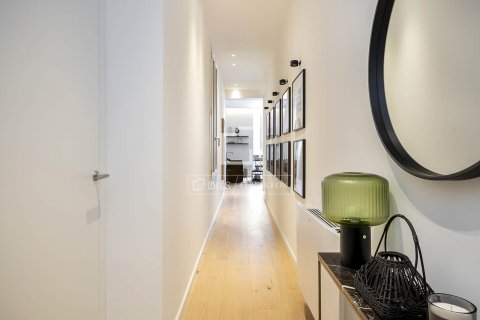 2 bedrooms apartment for sale in Barcelona, Catalonia, Spain № 4422 - photo 12