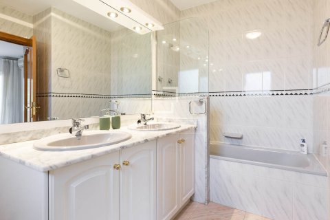 7 chambres villa à vendre à Castelldefels, Barcelona, Catalonia, Spain № 4421 - photo 17