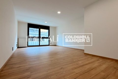 Apartamento de 4 dormitorios en alquiler en Principado De Andorra (Ninguna Poblacion Tiene C.P.), Lérida, Cataluña, Spain № 7698 - foto 13