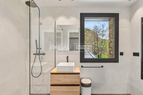 5 bedrooms apartment for sale in Principado De Andorra (Ninguna Poblacion Tiene C.P.), Lleida, Catalonia, Spain № 7778 - photo 8