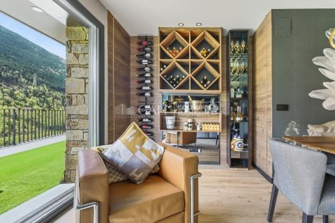 5 bedrooms apartment for sale in Principado De Andorra (Ninguna Poblacion Tiene C.P.), Lleida, Catalonia, Spain № 7778 - photo 16