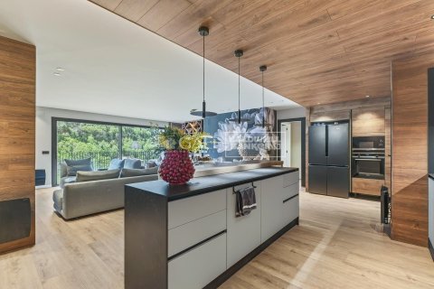 5 bedrooms apartment for sale in Principado De Andorra (Ninguna Poblacion Tiene C.P.), Lleida, Catalonia, Spain № 7778