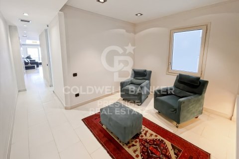 3 bedrooms apartment for sale in Barcelona, Catalonia, Spain № 7781 - photo 8