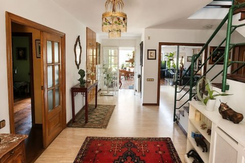 5 bedrooms house for sale in Cabrils, Barcelona, Catalonia, Spain № 8451 - photo 10