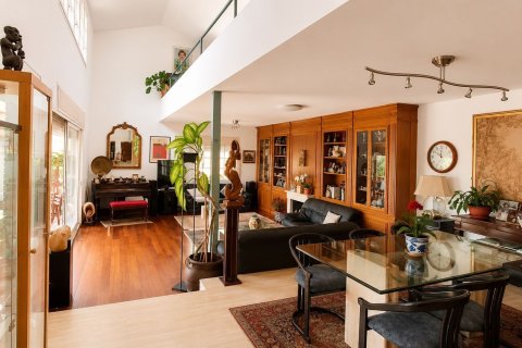 5 bedrooms house for sale in Cabrils, Barcelona, Catalonia, Spain № 8451 - photo 11