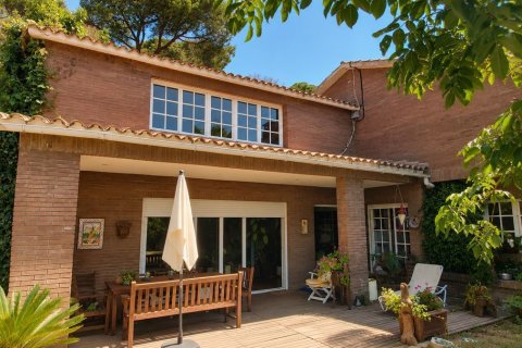 5 bedrooms house for sale in Cabrils, Barcelona, Catalonia, Spain № 8451 - photo 5