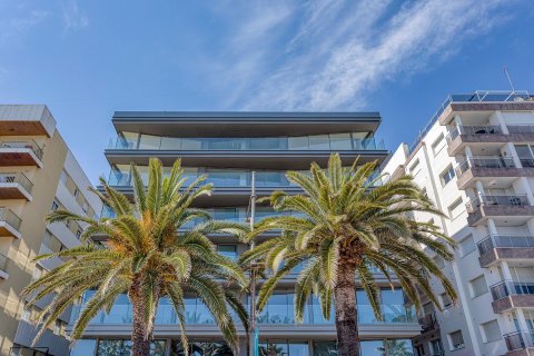 3 bedrooms apartment for sale in Lloret de Mar, Girona, Catalonia, Spain № 8447 - photo 13