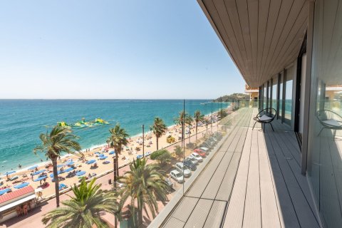 3 bedrooms apartment for sale in Lloret de Mar, Girona, Catalonia, Spain № 8447 - photo 18