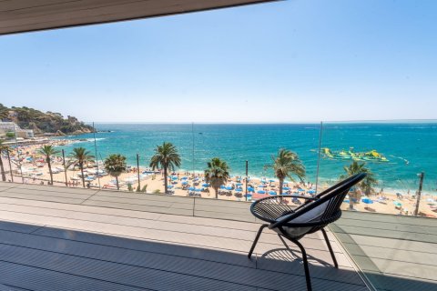 3 bedrooms apartment for sale in Lloret de Mar, Girona, Catalonia, Spain № 8447 - photo 2