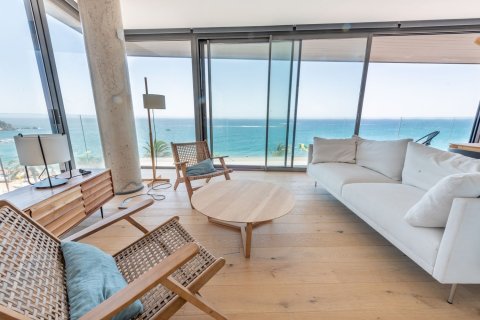 3 bedrooms apartment for sale in Lloret de Mar, Girona, Catalonia, Spain № 8447 - photo 3