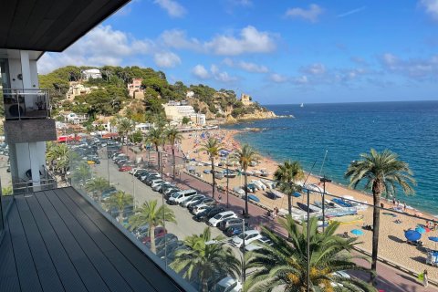 3 bedrooms apartment for sale in Lloret de Mar, Girona, Catalonia, Spain № 8447 - photo 9