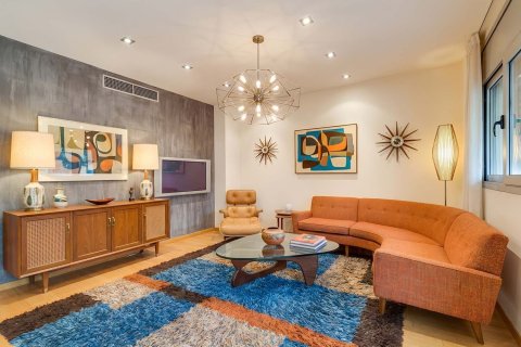 Купить квартиру в Барселона, Испания с 5 комнат, 126м², № 8448 - фото 5