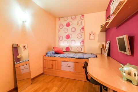Купить квартиру в Барселона, Испания с 5 комнат, 126м², № 8448 - фото 16