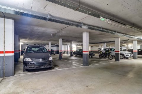 Купить квартиру в Барселона, Испания с 5 комнат, 126м², № 8448 - фото 24