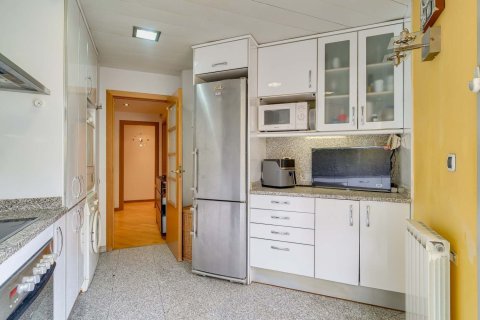 Купить квартиру в Барселона, Испания с 5 комнат, 126м², № 8448 - фото 6