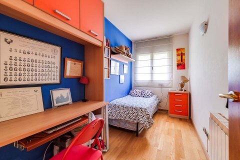 Купить квартиру в Барселона, Испания с 5 комнат, 126м², № 8448 - фото 12