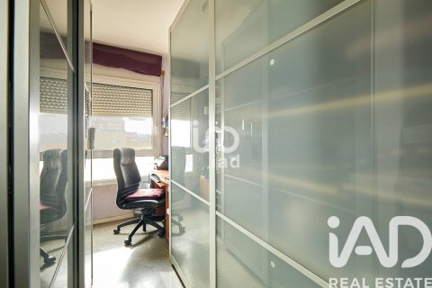 3 bedrooms apartment for sale in Barcelona, Catalonia, Spain № 8453 - photo 15