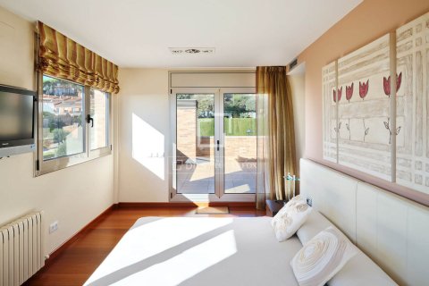 5 bedrooms villa for sale in Sant Vicenc De Montalt, Barcelona, Catalonia, Spain № 4000 - photo 19