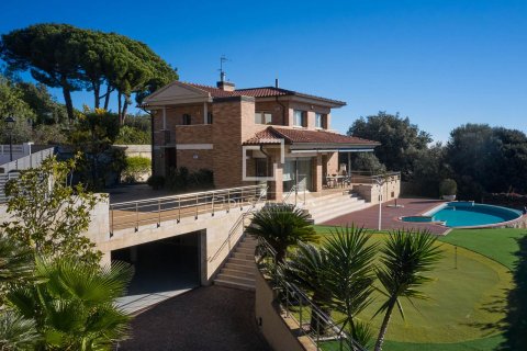 5 bedrooms villa for sale in Sant Vicenc De Montalt, Barcelona, Catalonia, Spain № 4000 - photo 3
