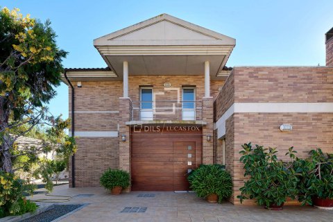 5 bedrooms villa for sale in Sant Vicenc De Montalt, Barcelona, Catalonia, Spain № 4000 - photo 4