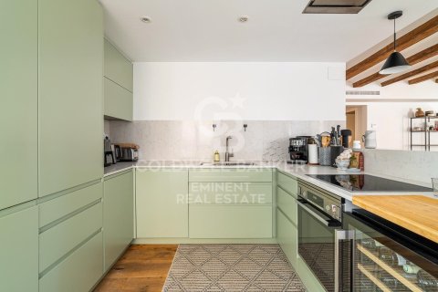 Ático de 3 dormitorios en venta en Barcelona, Cataluña, Spain № 5384 - foto 8