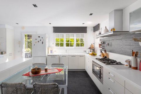 5 bedrooms villa for sale in Cabrils, Barcelona, Catalonia, Spain № 3900 - photo 6