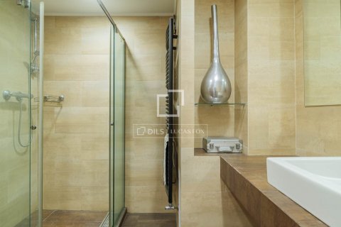 5 bedrooms apartment for sale in Barcelona, Catalonia, Spain № 8968 - photo 17