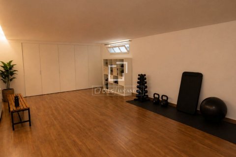 5 bedrooms villa for sale in Esplugues de Llobregat, Barcelona, Catalonia, Spain № 8970 - photo 15