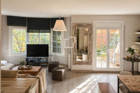 5 bedrooms villa for sale in Esplugues de Llobregat, Barcelona, Catalonia, Spain № 8970 - photo 2