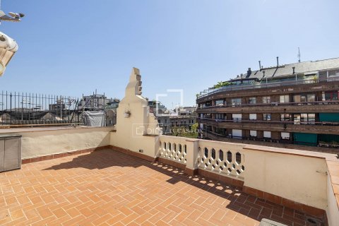 2 bedrooms penthouse for sale in Barcelona, Catalonia, Spain № 8965