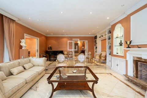 8 bedrooms villa for sale in Barcelona, Catalonia, Spain № 8964 - photo 22