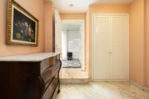 8 bedrooms villa for sale in Barcelona, Catalonia, Spain № 8964 - photo 12
