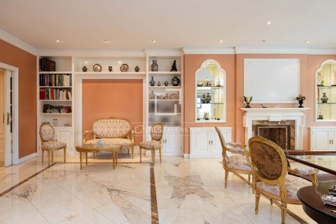 8 bedrooms villa for sale in Barcelona, Catalonia, Spain № 8964 - photo 20