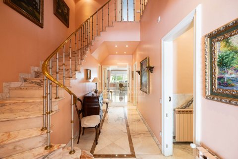 8 bedrooms villa for sale in Barcelona, Catalonia, Spain № 8964 - photo 10