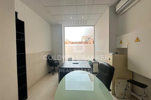 181 sq.m. commercial property for sale in Barcelona, Catalonia, Spain № 7954 - photo 10