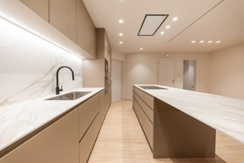 4 chambres apartment à vendre à Barcelona, Catalonia, Spain № 7187 - photo 23