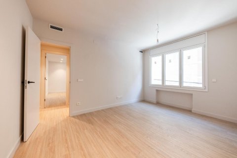 4 chambres apartment à vendre à Barcelona, Catalonia, Spain № 7187 - photo 18