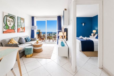 2 bedrooms apartment for sale in Sitges, Barcelona, Catalonia, Spain № 7183 - photo 17